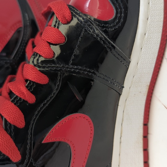 Jordan 1 Retro High OG Patent Bred shoes - Picture 11 of 16